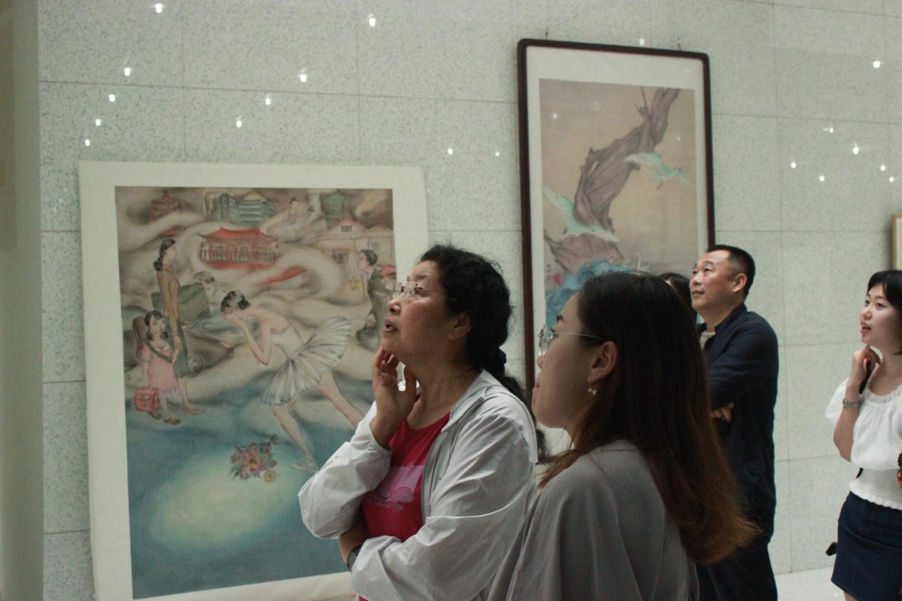 03 参观现场.jpg 03 参观现场.jpg