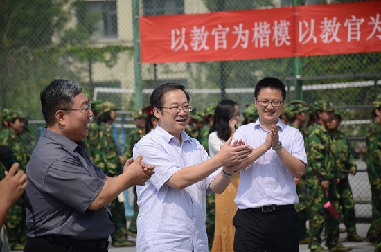 WEIWEN.JPG WEIWEN.JPG